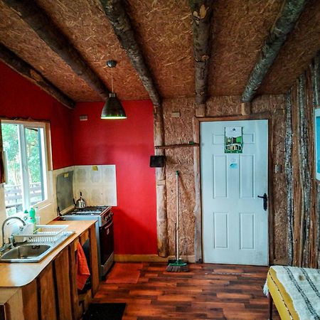 Hostal & Cabanas Luna Del Sur Cucao Ngoại thất bức ảnh