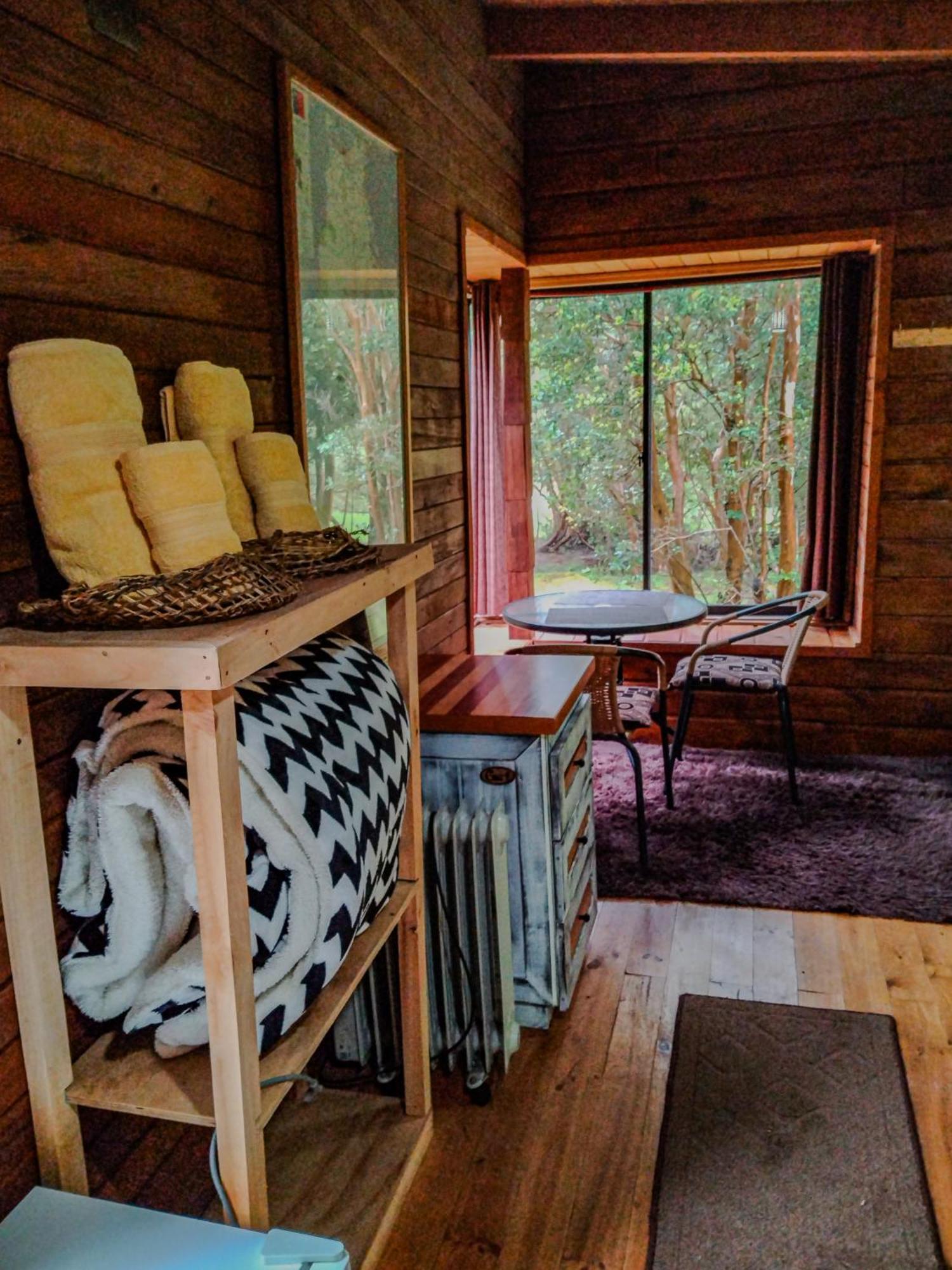 Hostal & Cabanas Luna Del Sur Cucao Ngoại thất bức ảnh